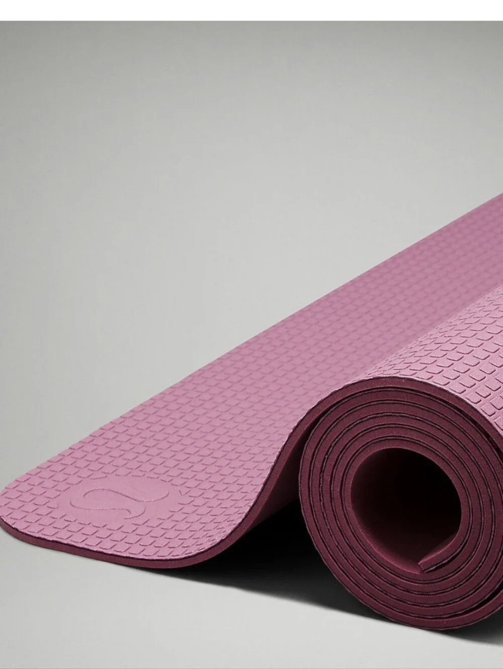 Lululemon The Lightweight Mat 5mm Cyber Violet Ribbed Durface Yoga Mat